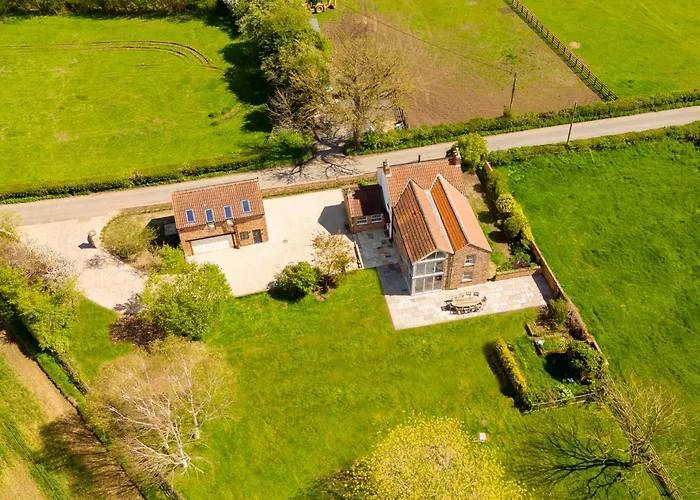 The Loft - Rural Setting With Parking