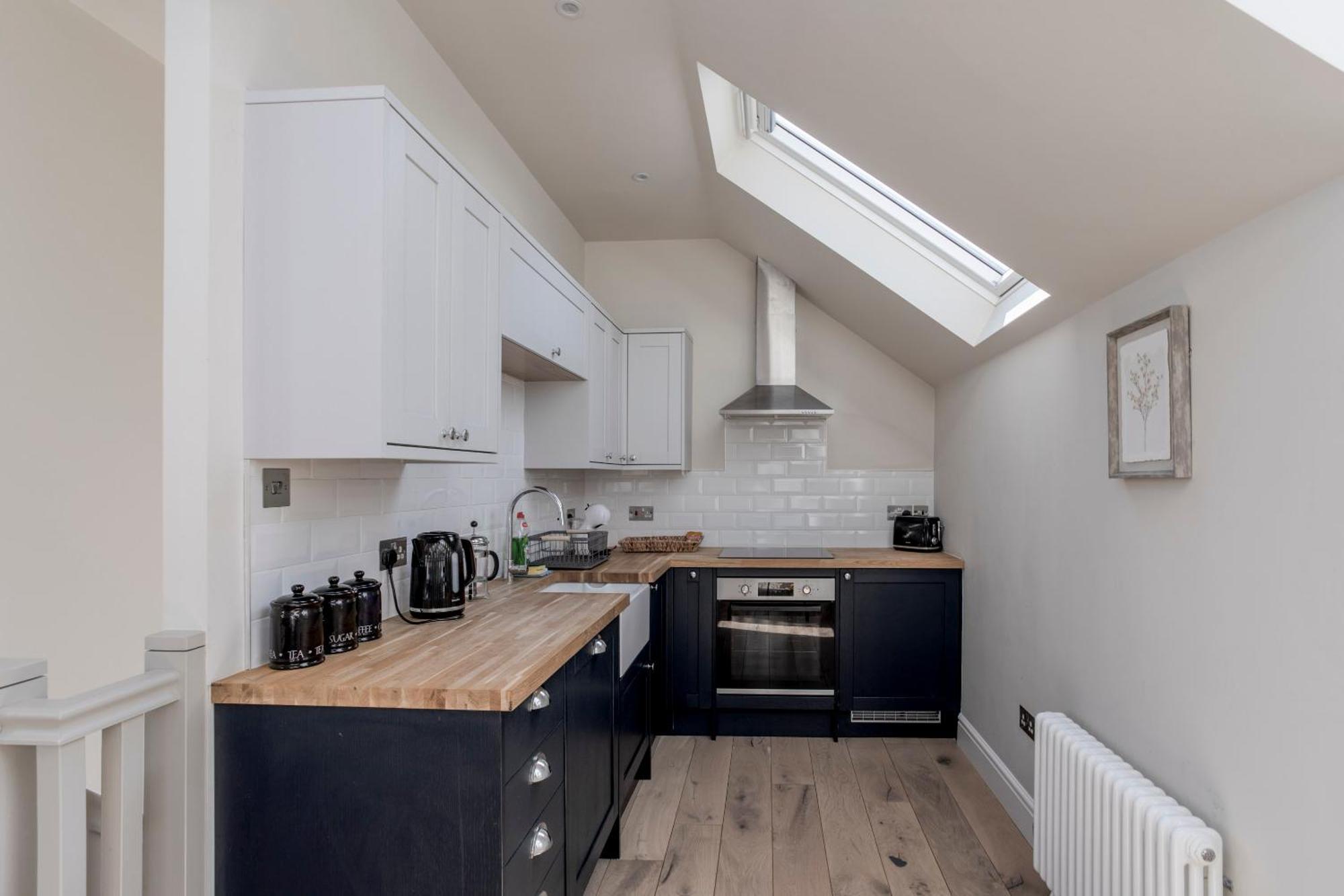 The Loft - Rural Setting With Parking